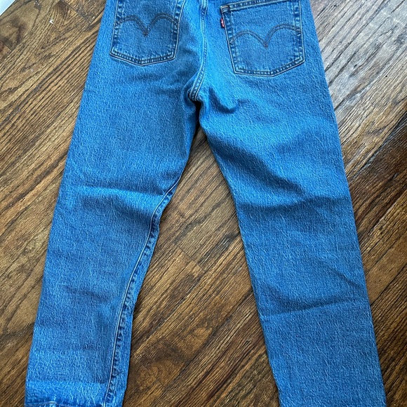 Levi’s Wedgie Straight Jeans - Picture 5 of 5